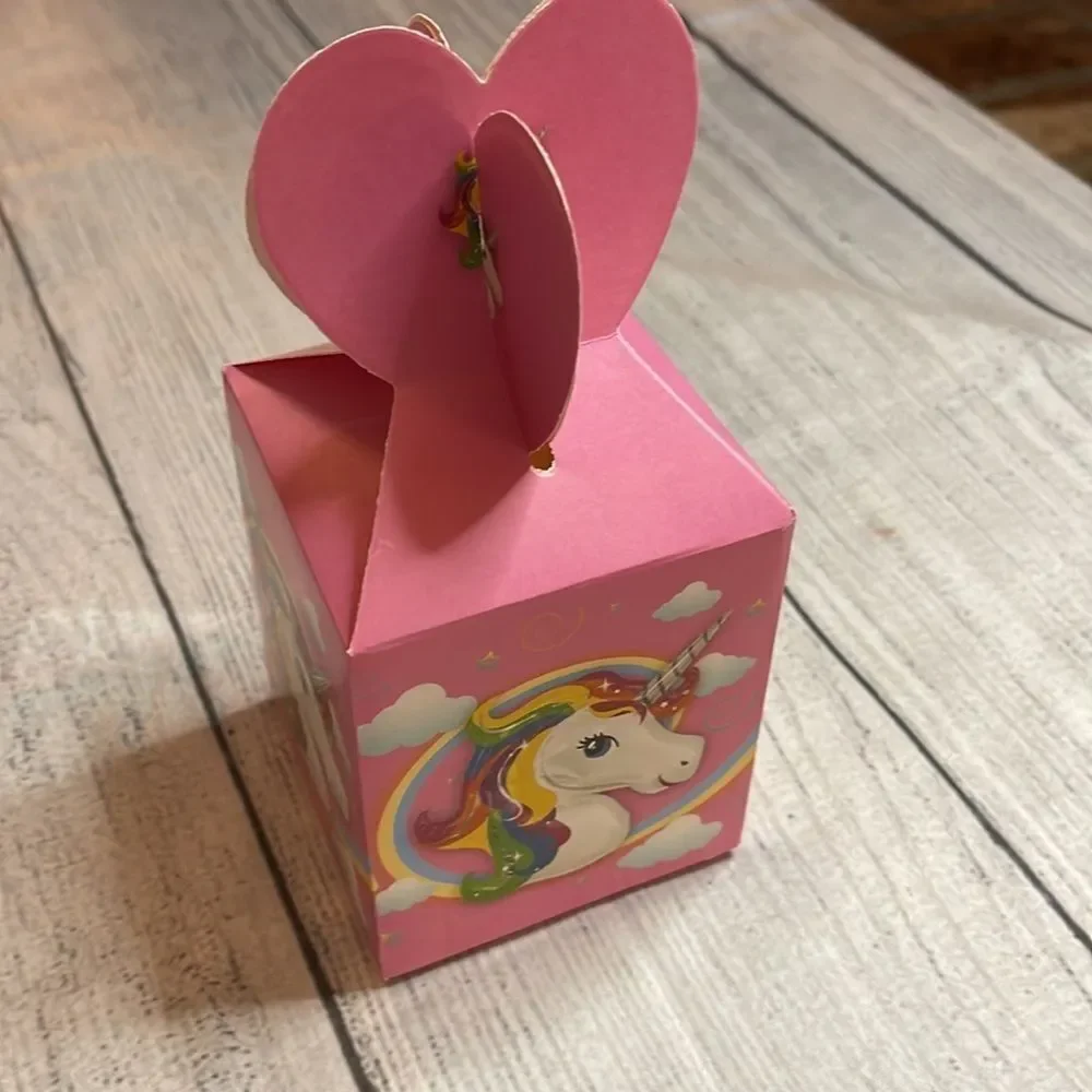 NWT Unicorn party kit